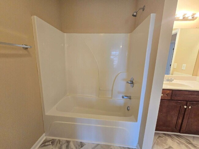 Building Photo - 541 D Patriot Park Court Clarksville, TN 37042