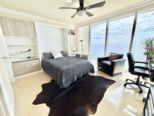 Building Photo - 1830 S Ocean Dr