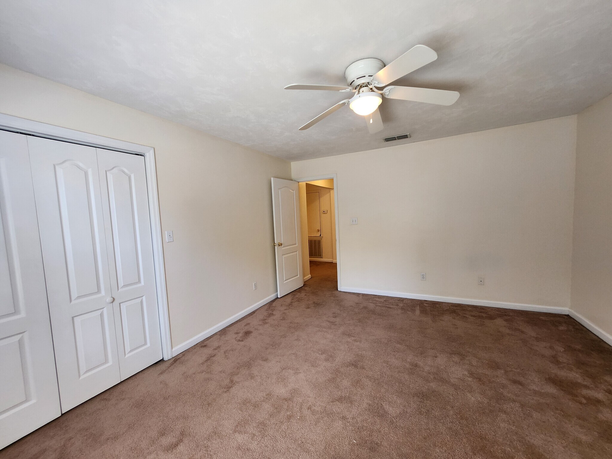 Building Photo - 2388 Hartsfield Way