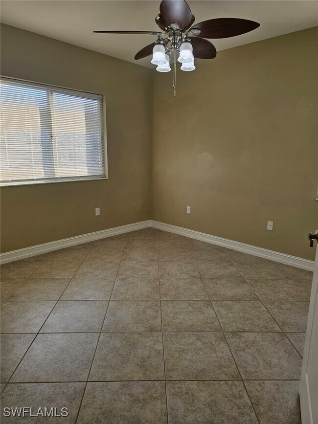 Building Photo - 7835 Regal Heron Cir