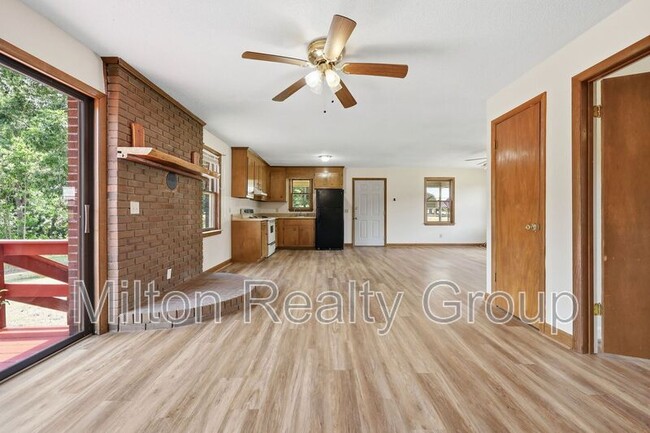 Building Photo - 763 Tingen Rd