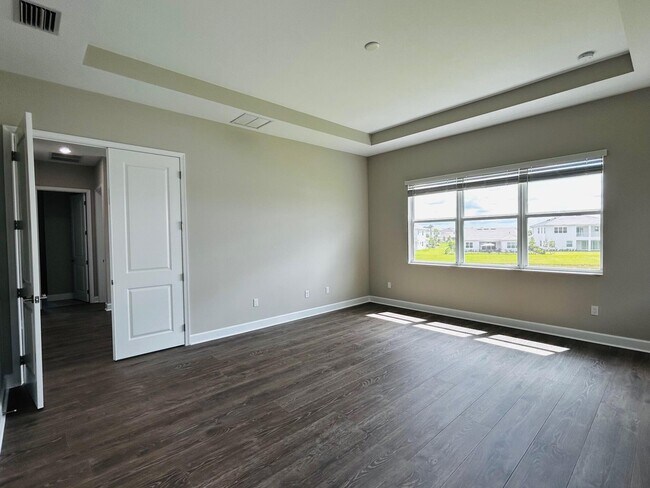 Building Photo - 5468 Pecan Dr