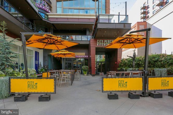 Building Photo - 10600 Kenilworth Ave