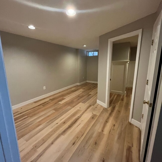 Building Photo - Large 4-bedroom Townhouse Odenton