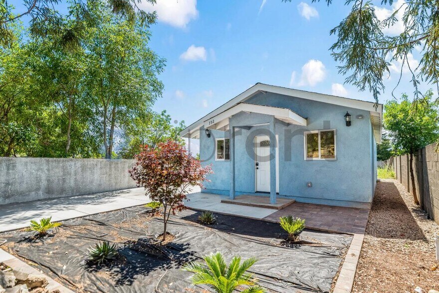 Building Photo - 732 W Edmundson Ave