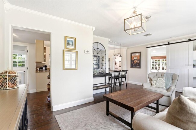 Building Photo - 2518 Weber St