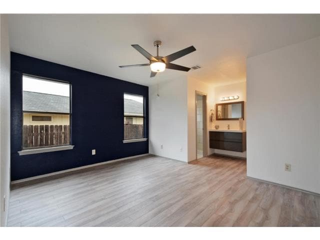 Building Photo - 12921 Covington Trail