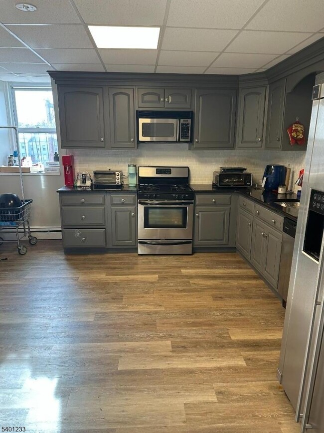 Building Photo - 17 Waverly Pl