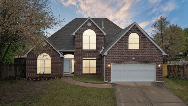 Primary Photo - Remodeled 2 story in desired Stone Mill Br...