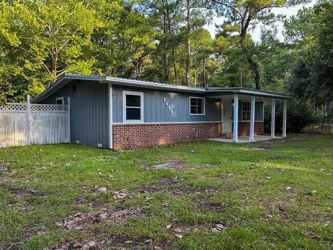 Building Photo - 3408 Alba Club Rd