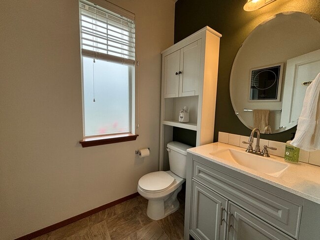 Building Photo - 680 NE Nantucket St