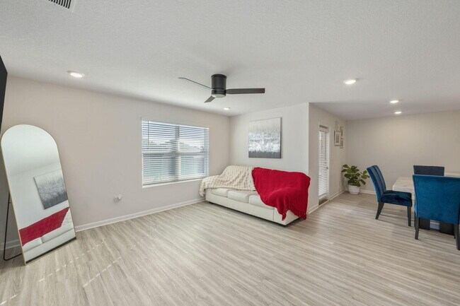 Building Photo - 4735 Airmen Dr