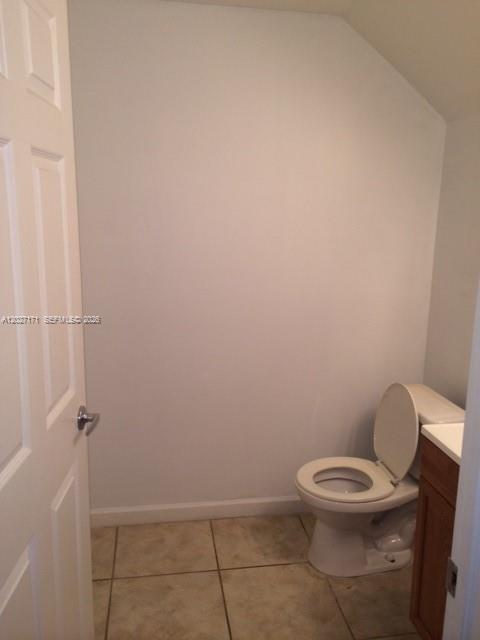 Building Photo - 1702 N 28th Ave