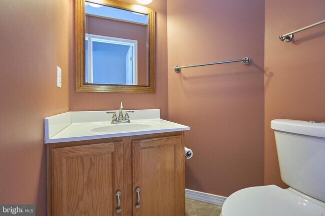 Building Photo - 44242 Frogtown Way