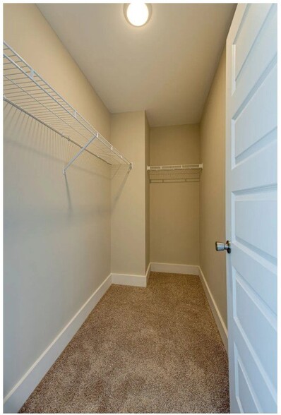 Building Photo - 1027 Wells Way