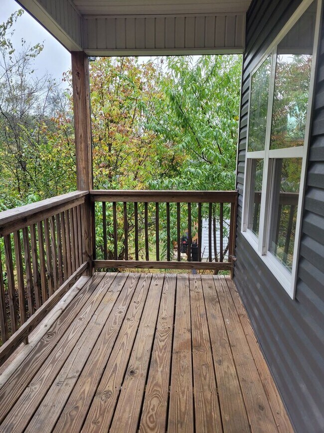 Building Photo - 3014 N Chamberlain Ave