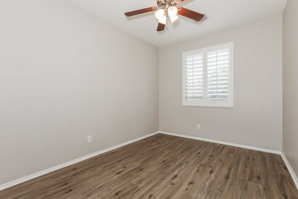 Building Photo - 3875 S Dew Drop Ln