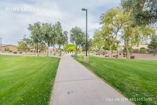Building Photo - 5080 S McClelland Dr