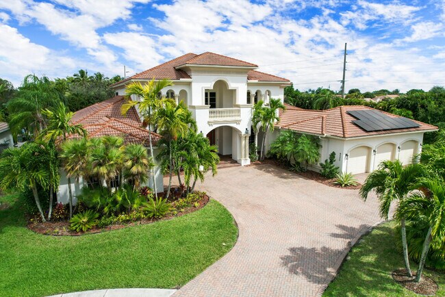 Primary Photo - 9525 Captiva Cir