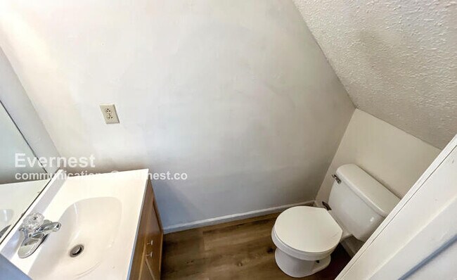 Building Photo - 5243 Donlyn Dr