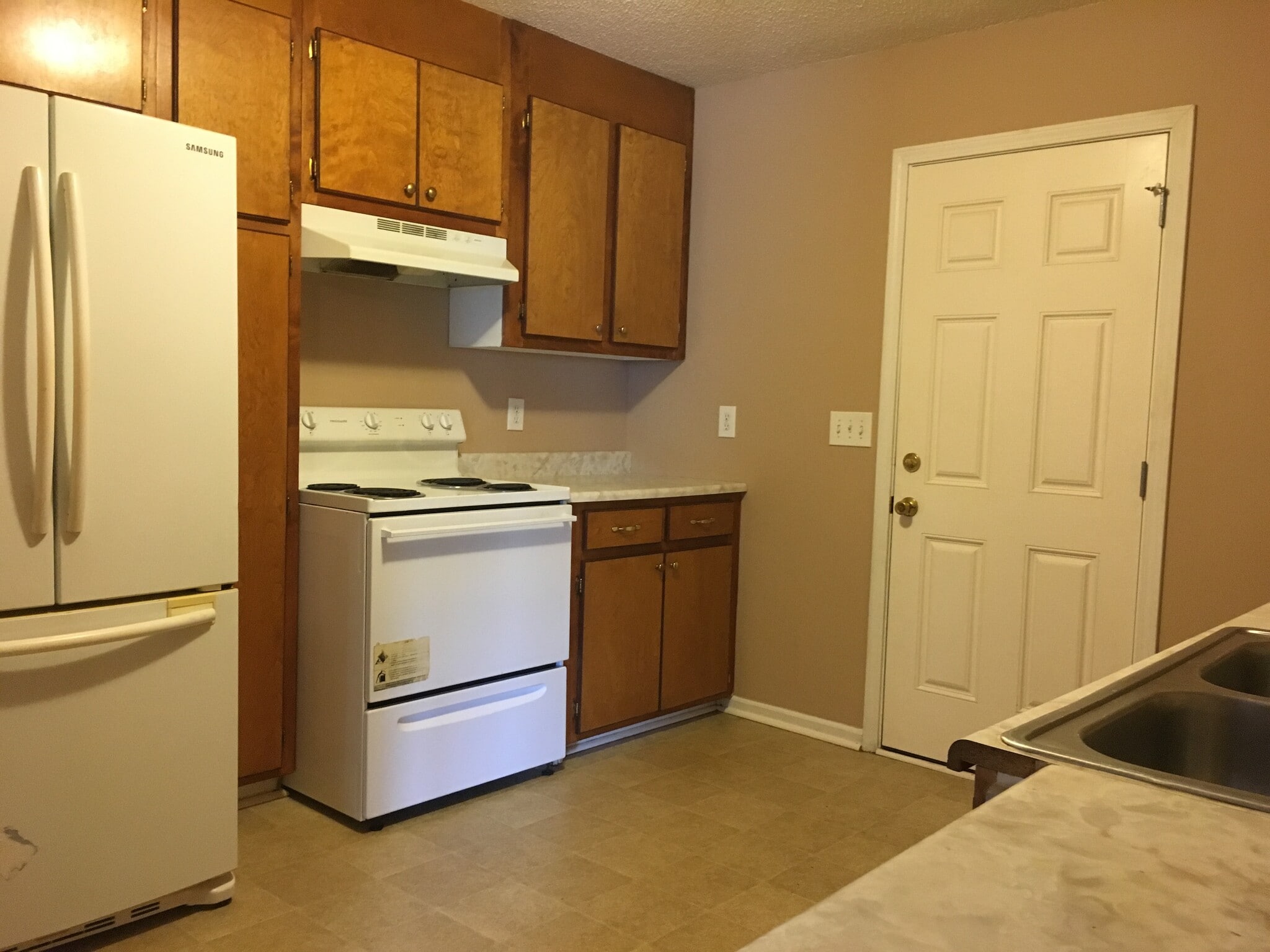 Kitchen - 9 Silver Spur Ct