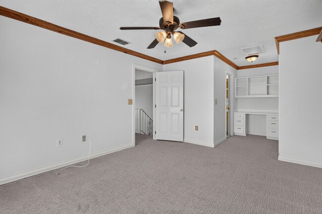 Building Photo - 414 Somerset Dr