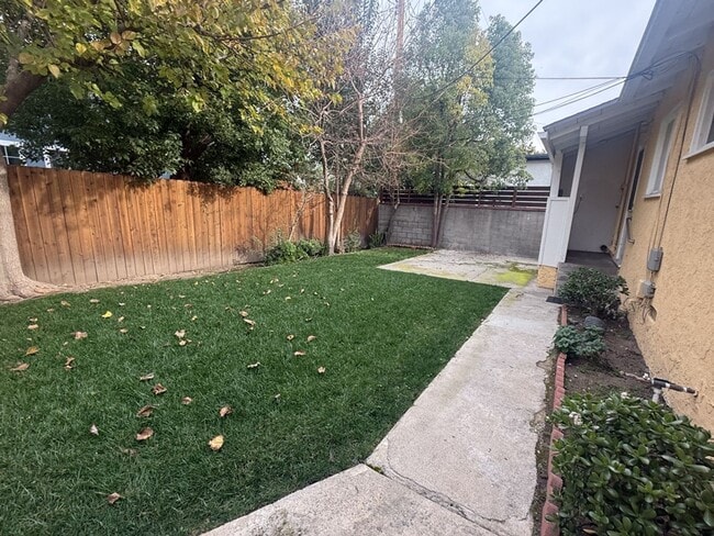 Building Photo - 169