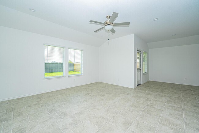Building Photo - 1118 Appaloosa Ln