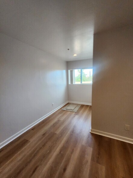 Building Photo - 4246 35th St