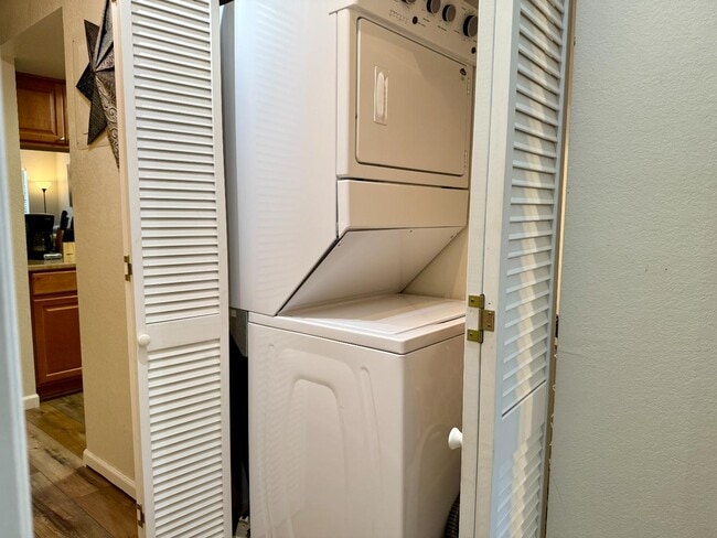 Building Photo - 83 GCR 8400