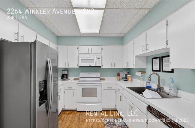 Building Photo - 2264 Winkler Ave