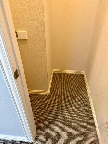 Bedroom 2 closet (new carpet) - 2489 Yuma Dr