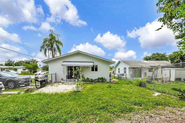 Building Photo - 8780 SW 200th Terrace