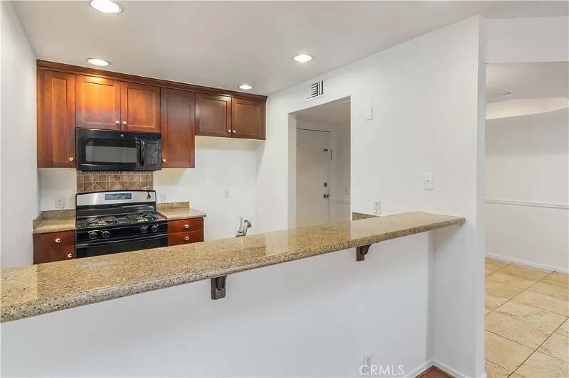 Building Photo - 20253 Keswick St