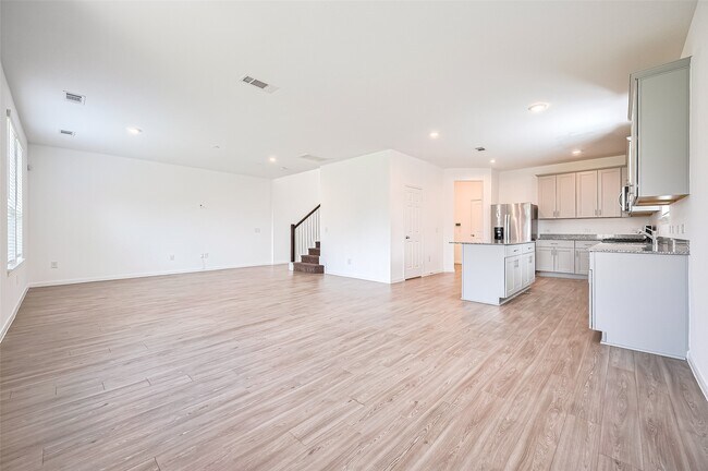 Building Photo - 1001 Laguna Cv Dr