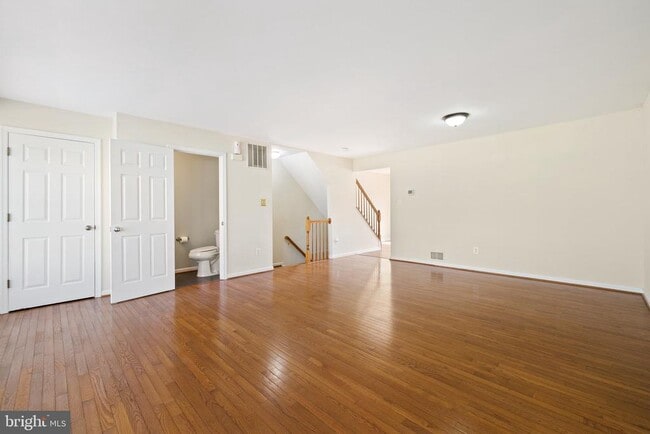 Building Photo - 8220 Ramseur Pl