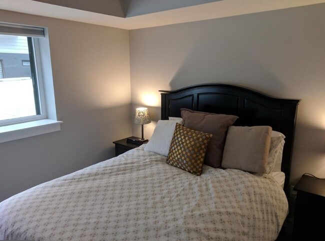 Building Photo - Contemporary Brookland 2 bed/2.5 bath cond...