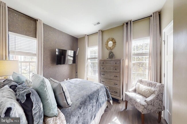 Building Photo - 950 Mississippi Ave SE