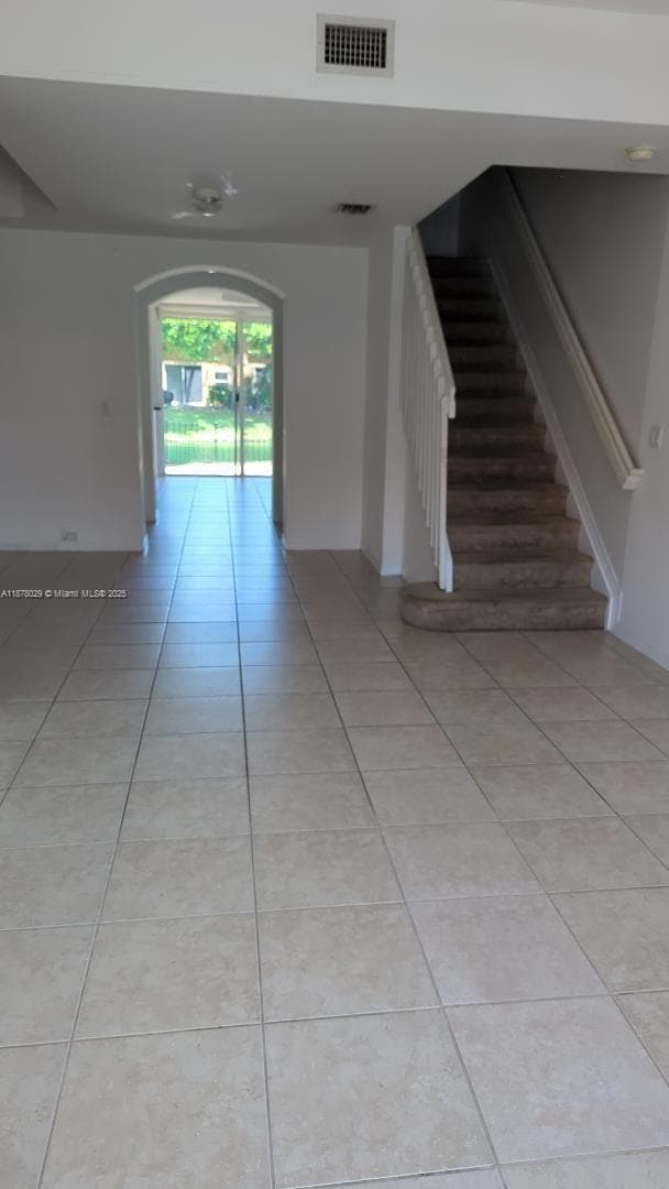 Building Photo - 4960 Windward Way