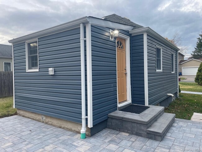 Building Photo - 46 Weston St