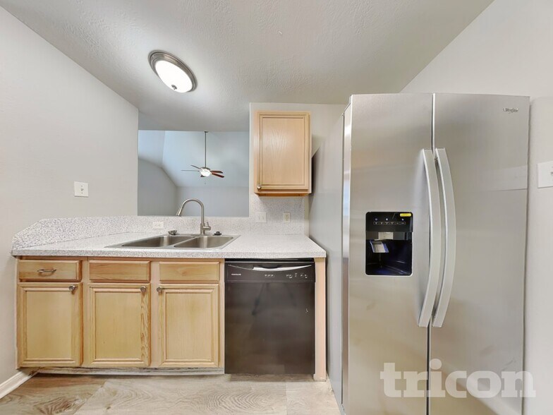 Building Photo - 6638 Windy River Ln