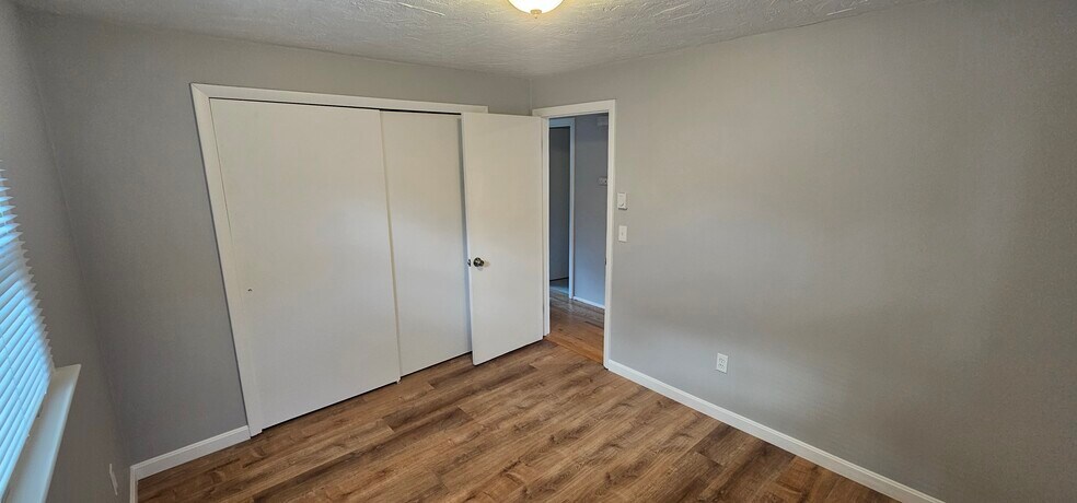 Building Photo - 23 Frenier Ave