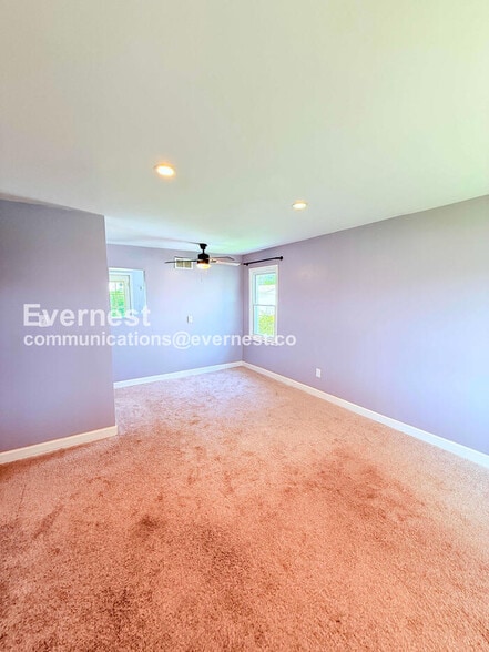 Building Photo - 25107 Rosenbusch Blvd