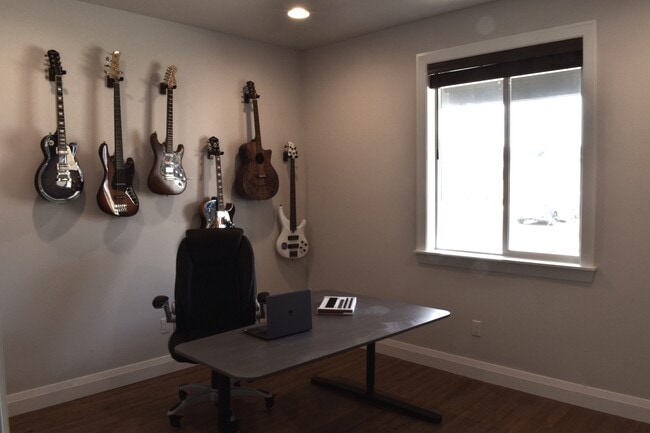 Building Photo - 12309 NE 113th Cir