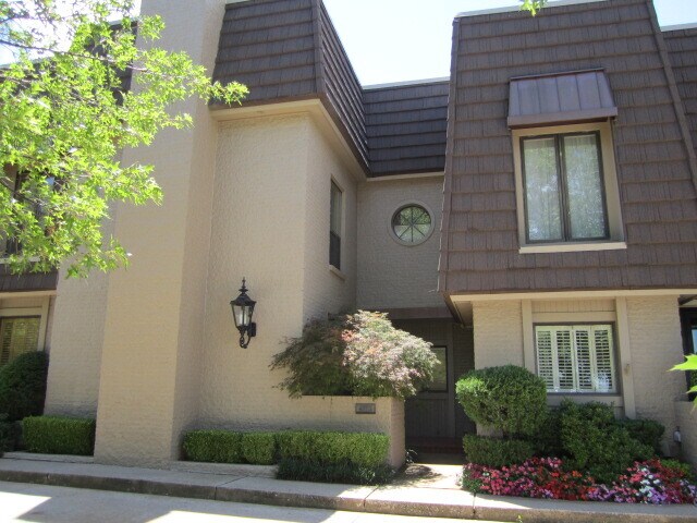 Primary Photo - 4112 Coletta Dr