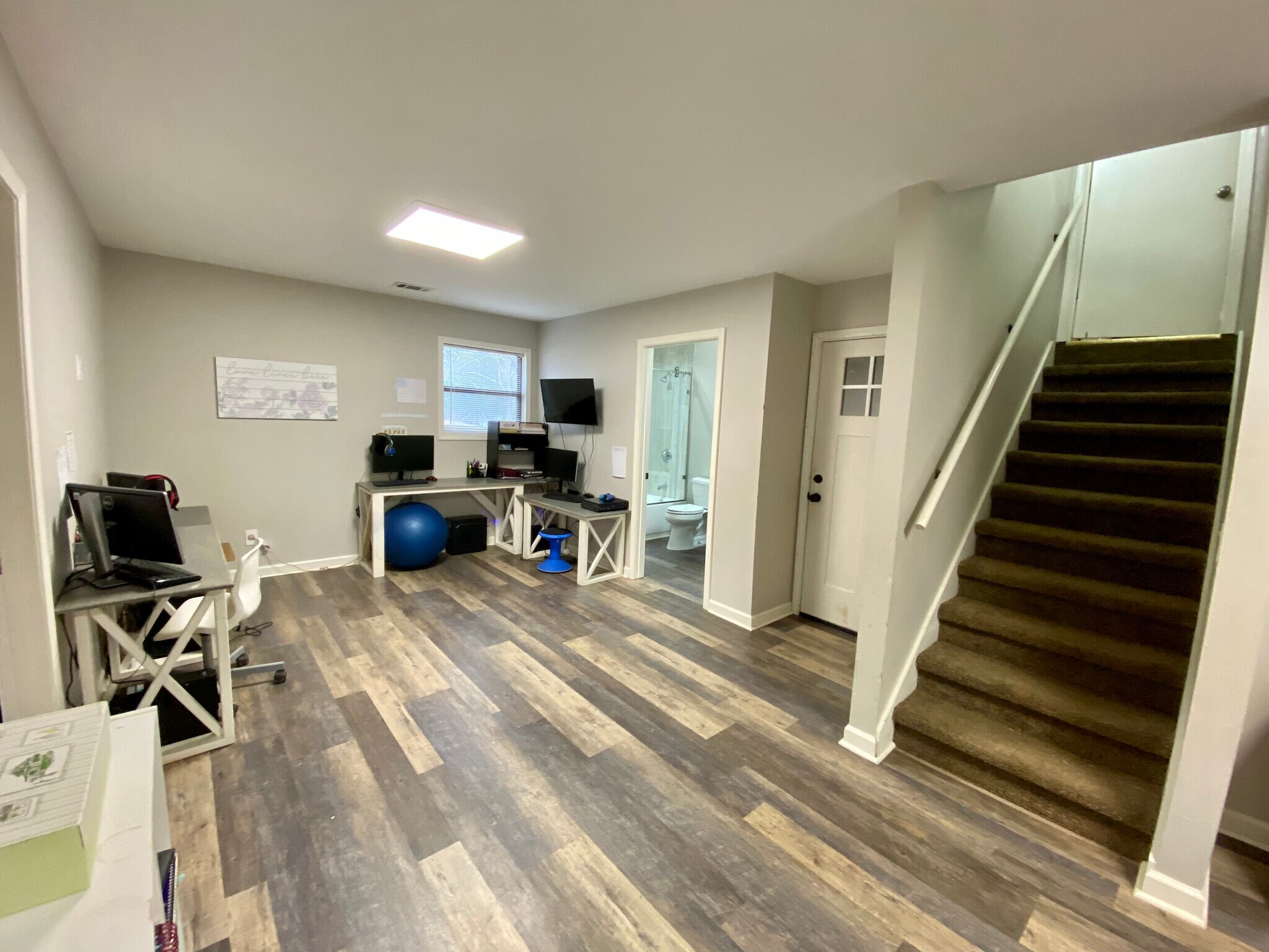 Building Photo - 1095 Mountain Springs Dr NW