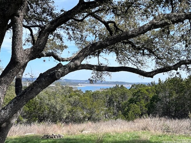 Building Photo - 1410 Colleen Dr