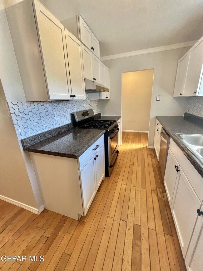 Building Photo - 3315 Capella Ave