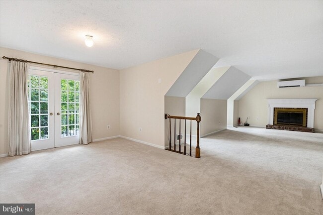 Building Photo - 9708 Locust Hill Dr