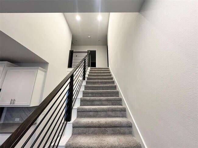 Building Photo - 116 Limonite Ln